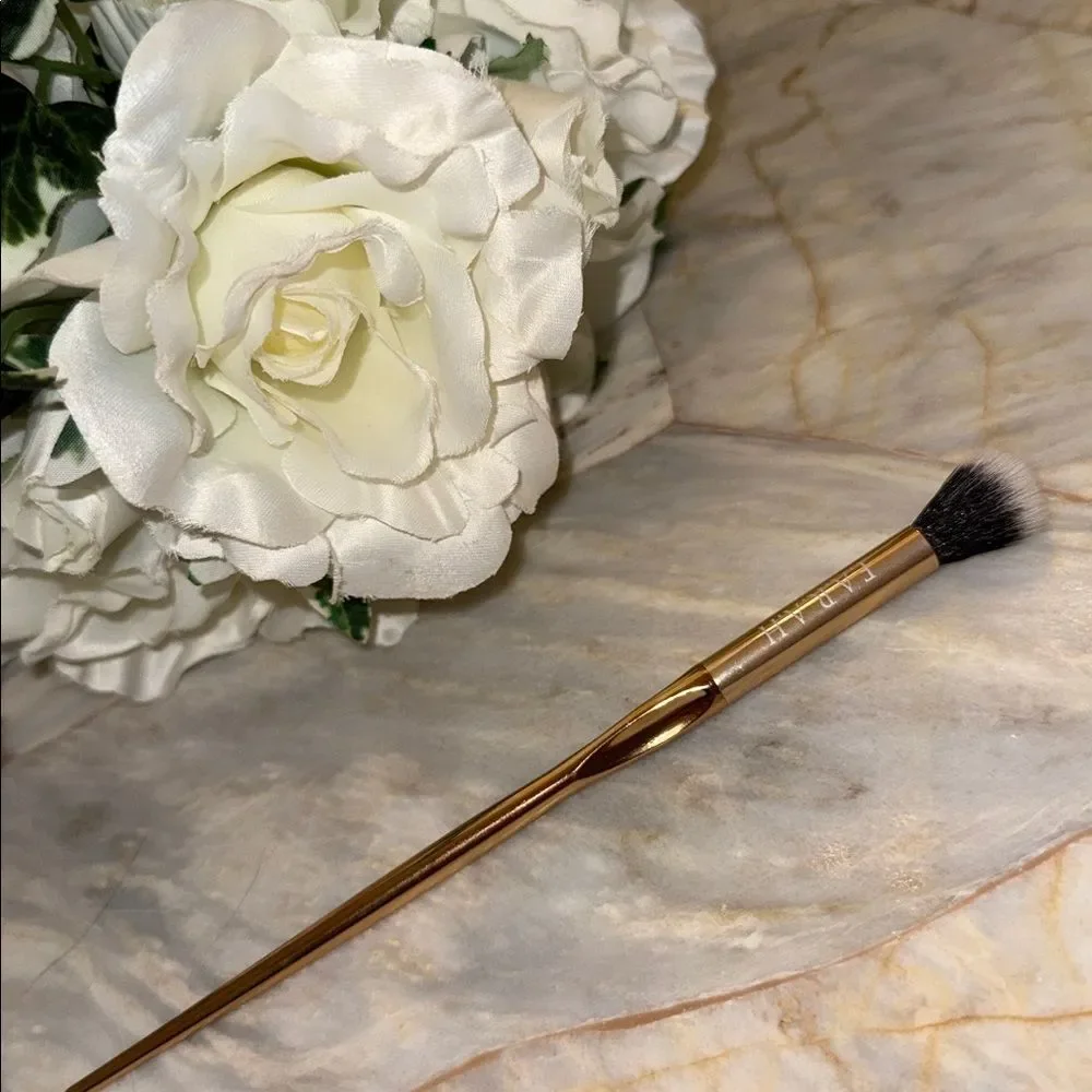 FARAH Gold Makeup Brush F.A.R.A.H 35E Tapered Blending‎ Brush